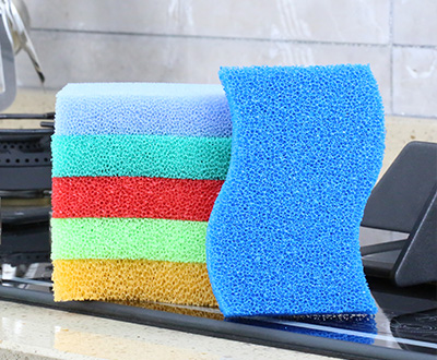 Nettoyage de la cuisine en forme de s en caoutchouc silicone